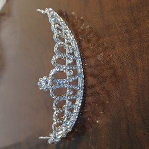 NEW. Bridal Headwear Tiera / Bride Wedding accessory 5731